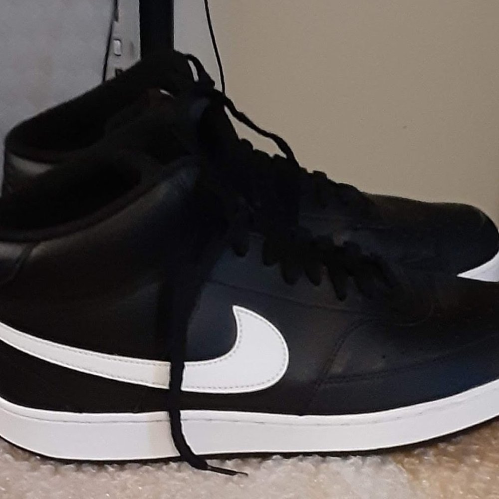Nike  Court Vision Size 11